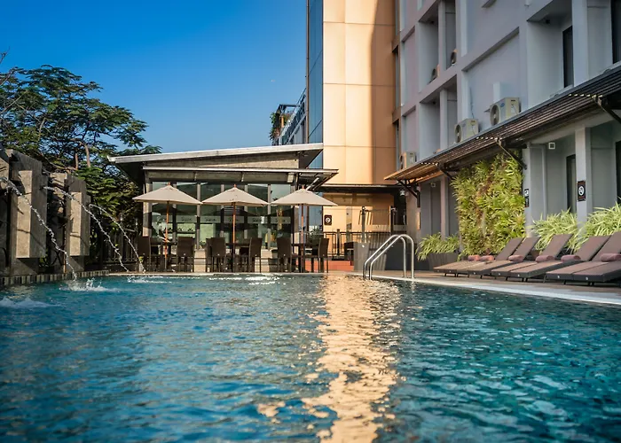 Nouvo City Hotel
