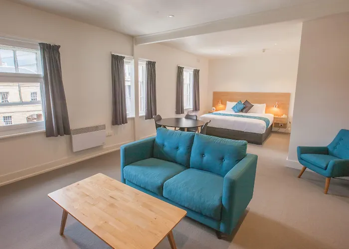 Customs House Hotel
