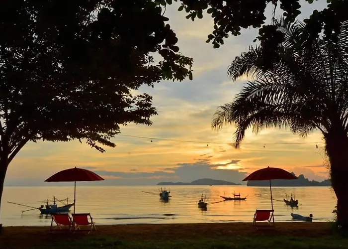 De Sea Almond Hotel Chumphon