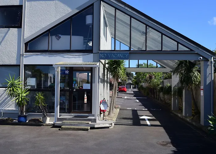 Anzac Court Motel