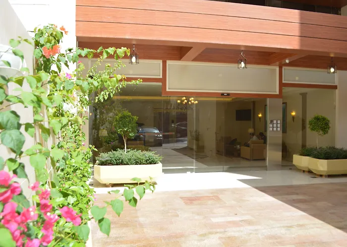 Bella Rosa Hotel