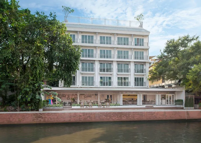 Casa Vimaya Riverside