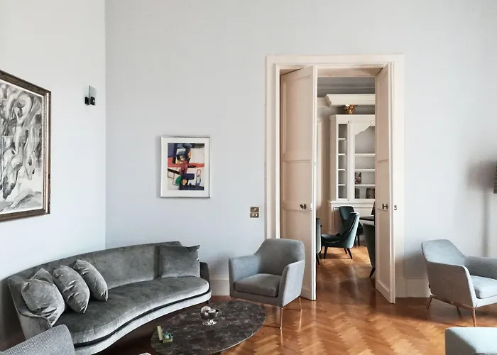 Palazzo Bozzi Corso by La Fiermontina