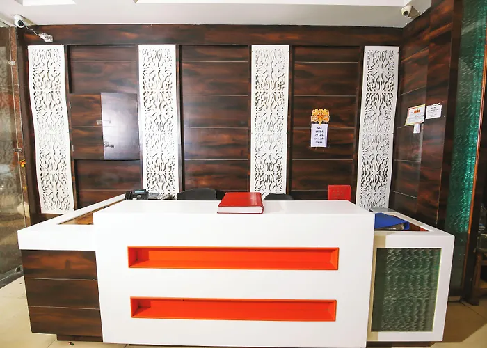 Hotel Lav Kush Deluxe " 3 Min Walking From New Delhi Railway Station "