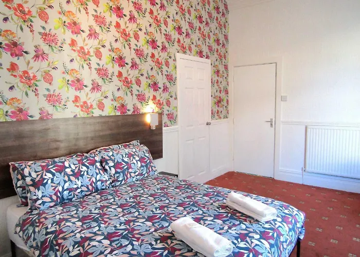 Belroy Hotel