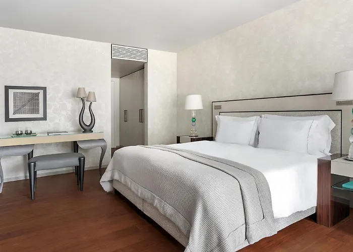 Hotel Eden Roc - The Leading Hotels Of The World