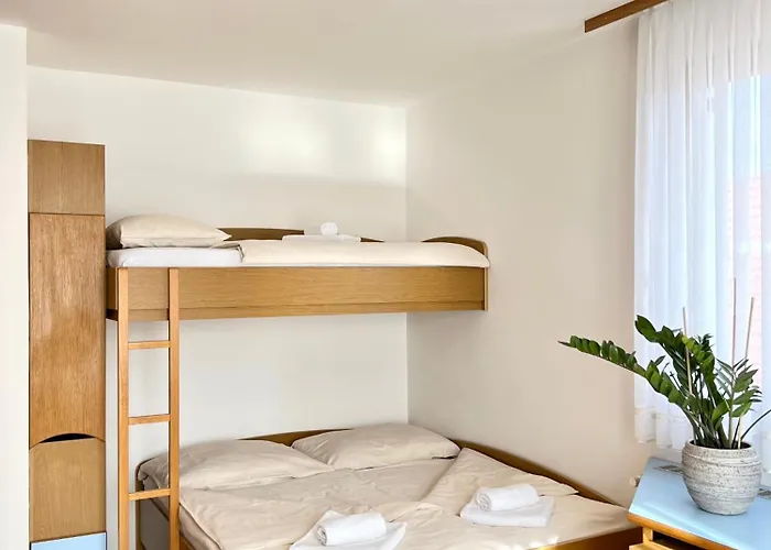 Apartments & Rooms Domacija Krnc