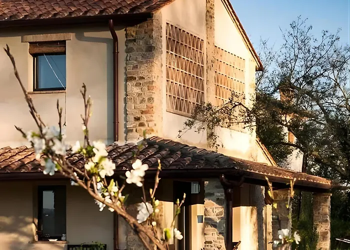 Bosco Ai Marzi - 2 Apartments With Shared Pool Poggibonsi