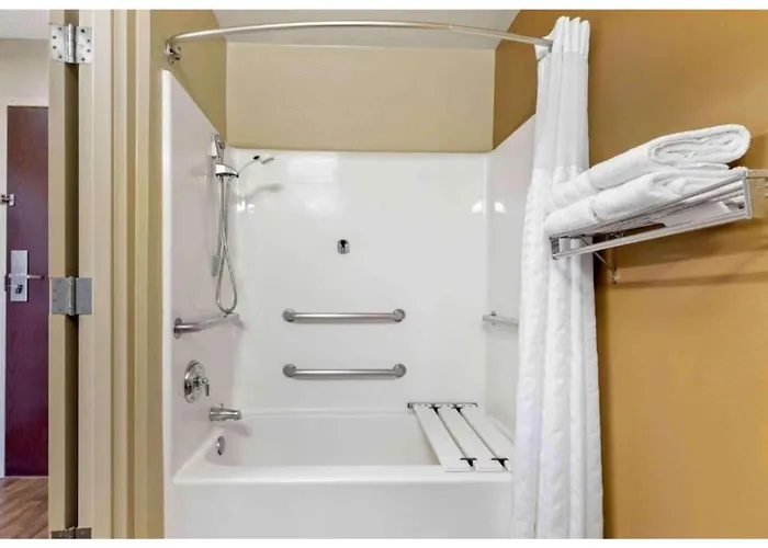 Studio 6 Corporate Extended Stay Chicago Lisle Il