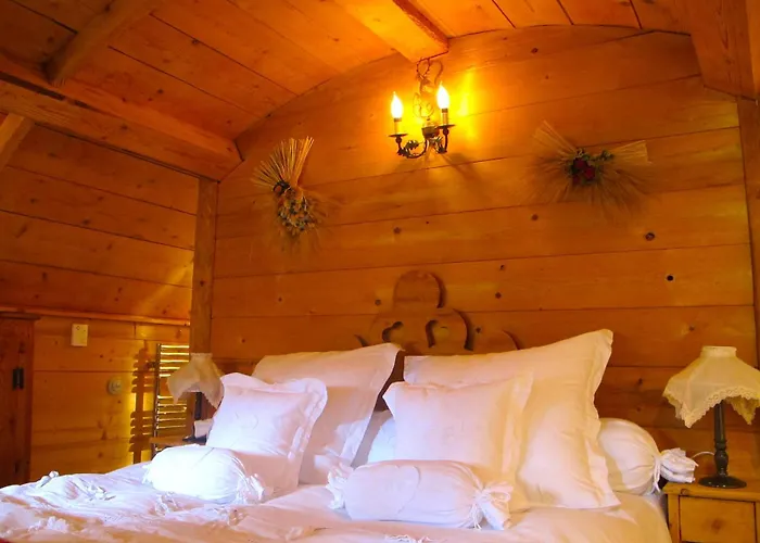 Hôtel Les Chalets de Philippe avec Jacuzzis Privatifs