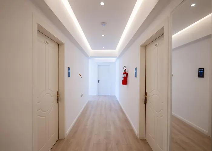 Villa White