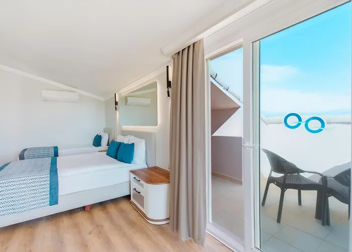 Q Ella Beach Hotel
