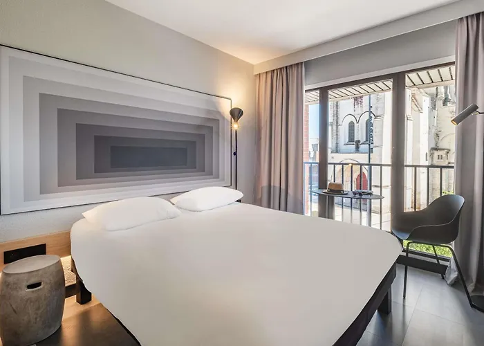 Hotel ibis Saint Quentin Basilique