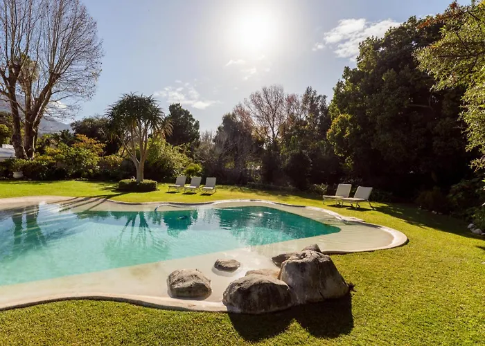 Beluga Of Constantia Guest House