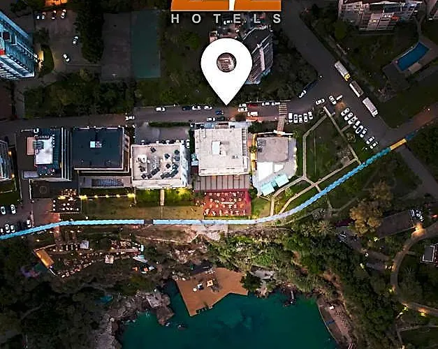 Tema 242 Hotel