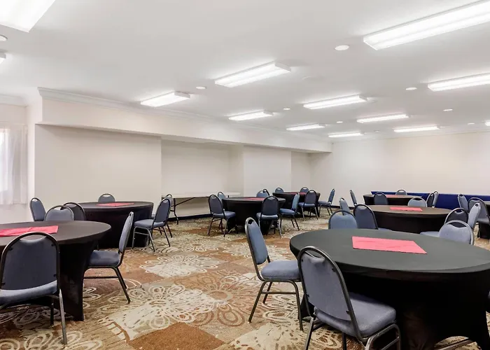 Quality Inn & Suites Denver Airport - Gateway Park