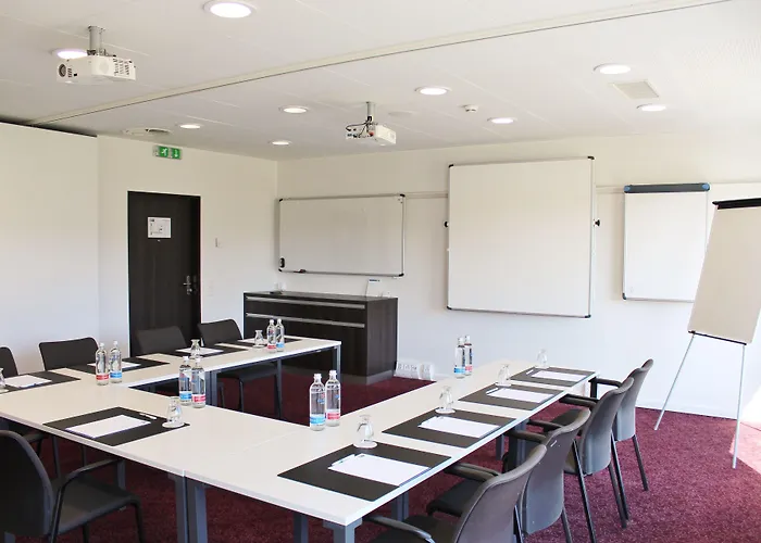 Holiday Inn Express Zuerich Airport By Ihg