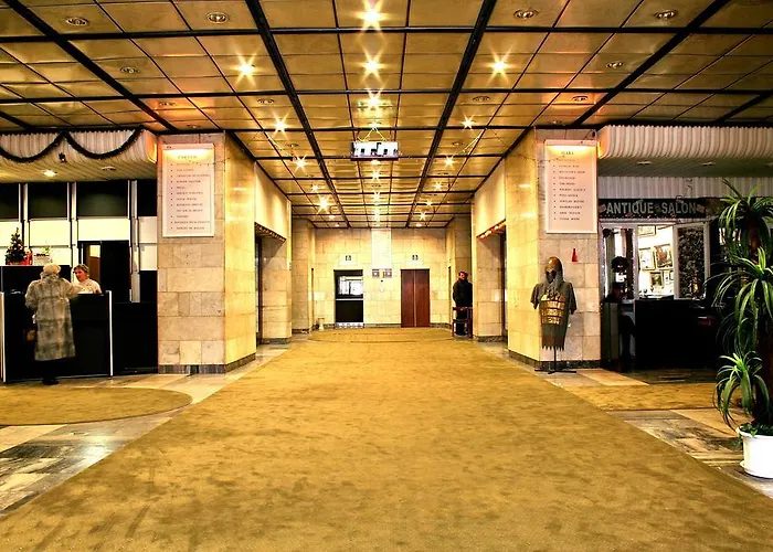 Cosmos Hotel Chisinau