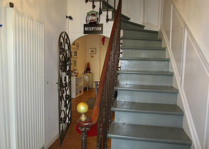 Hôtel Des Poètes avec Garage privé