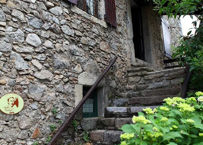 Logis Hotel Restaurant Auberge Du Peras Saint-Jean-du-Gard