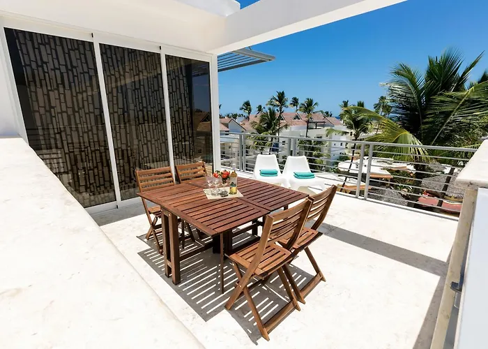 Ducassi Suites Beach Club & Spa Rooftop Pool