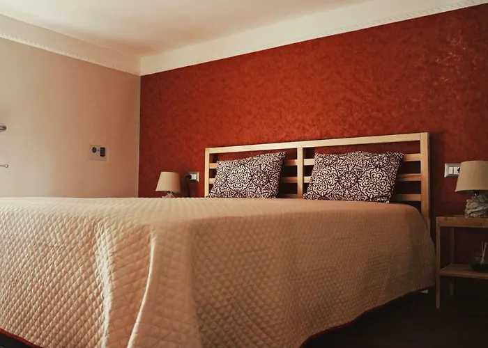 Casa Cairoli
